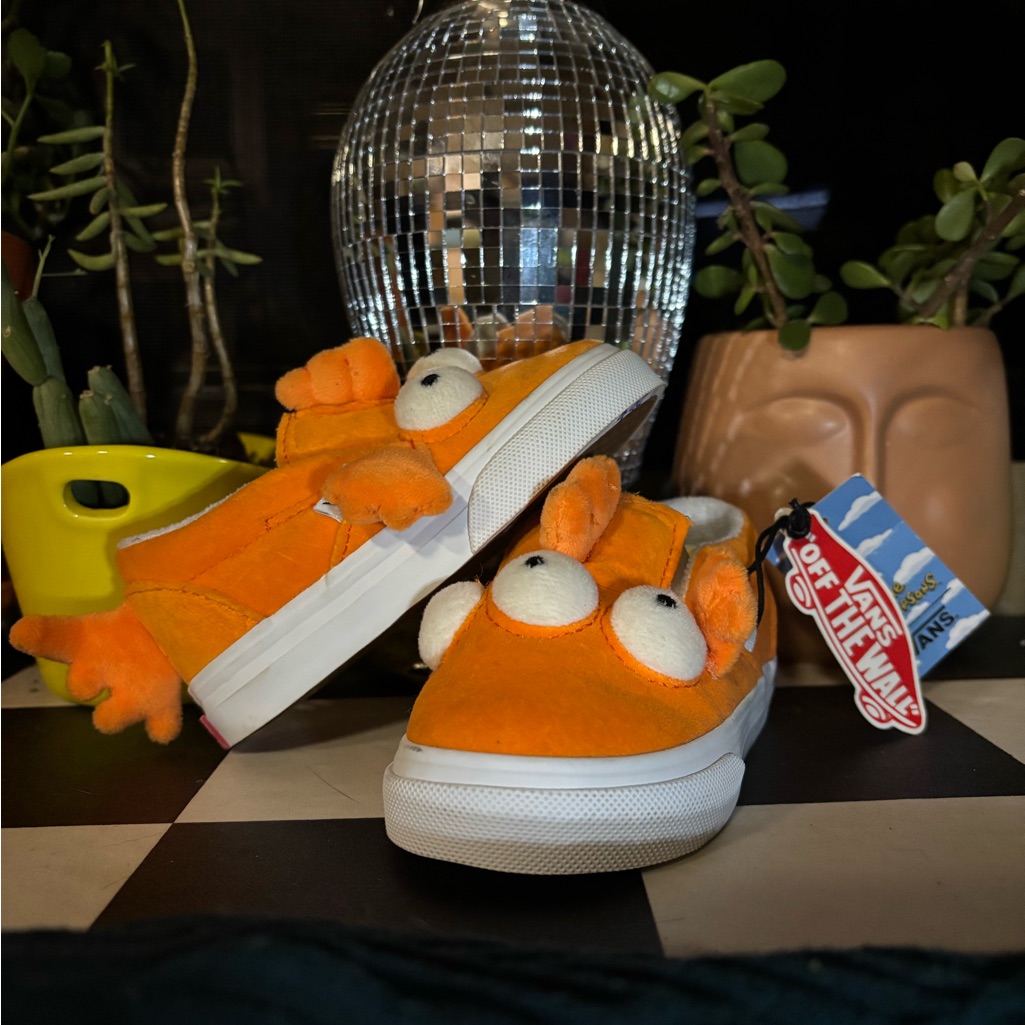Vans X The Simpsons Blinky SlipOns